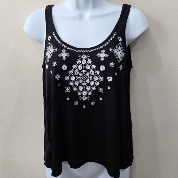 Aeropostale ✦ Black Embroidered Tank Top M ✦ Crisscross Back Sleeveless Casual - Picture 6 of 9